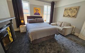 Belfast Town House
